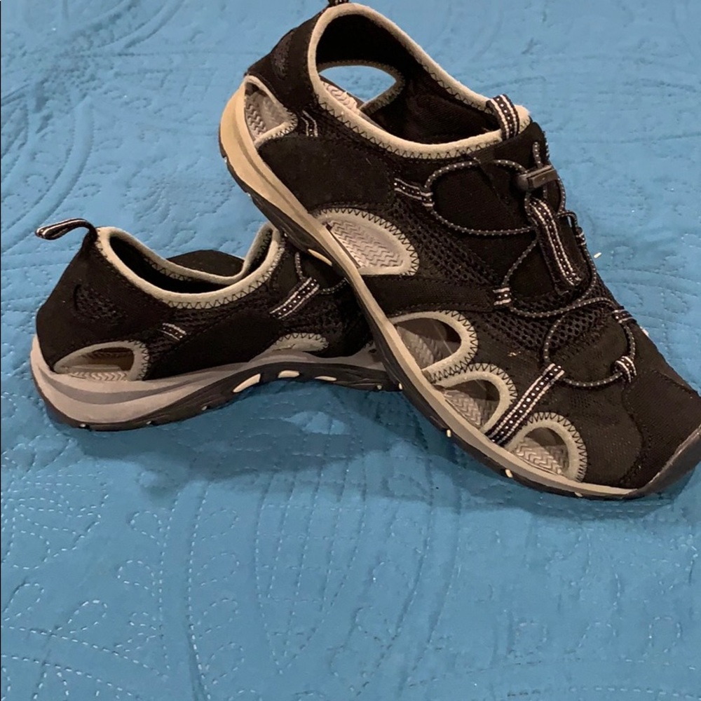 Men’s sandals